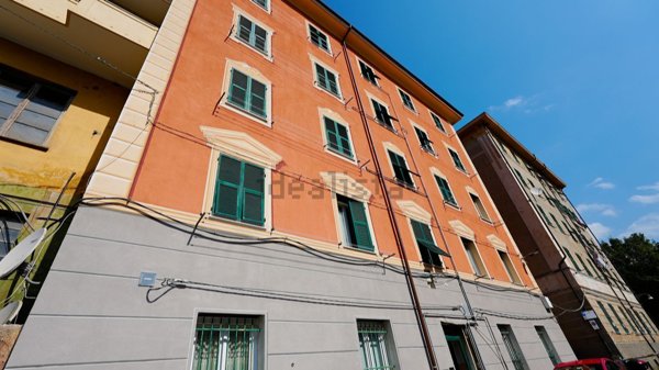 appartamento in vendita a Genova in zona Palmaro / Pra'