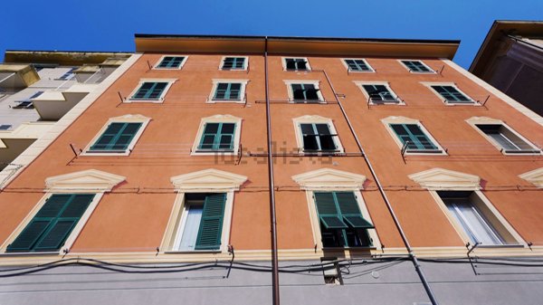 appartamento in vendita a Genova in zona Palmaro / Pra'
