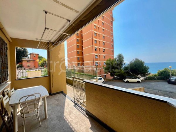 appartamento in vendita a Genova in zona Voltri