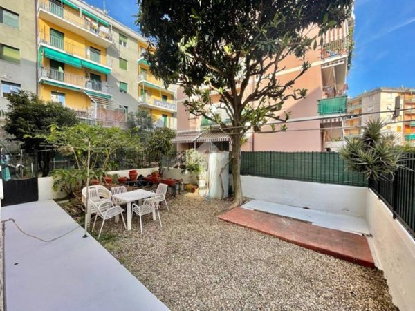 appartamento in vendita a Genova in zona Pegli