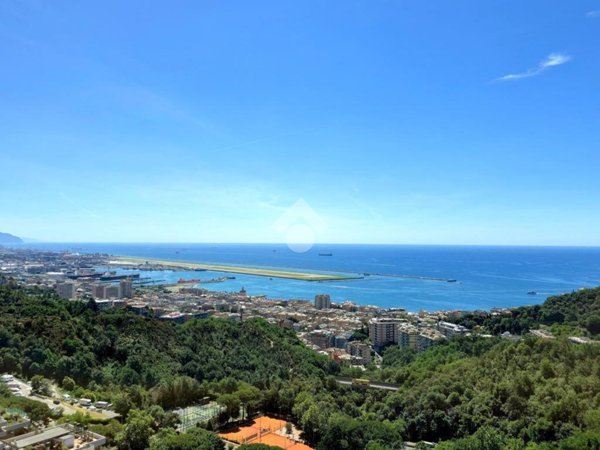 appartamento in vendita a Genova in zona Pegli