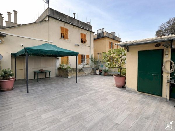 appartamento in vendita a Genova in zona Sestri Ponente