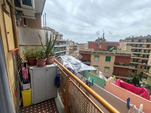 appartamento in vendita a Genova in zona Sampierdarena