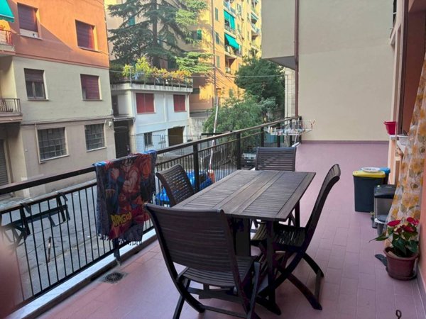 appartamento in vendita a Genova in zona Sestri Ponente