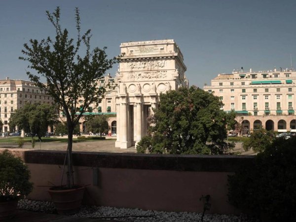 appartamento in vendita a Genova in zona San Vincenzo
