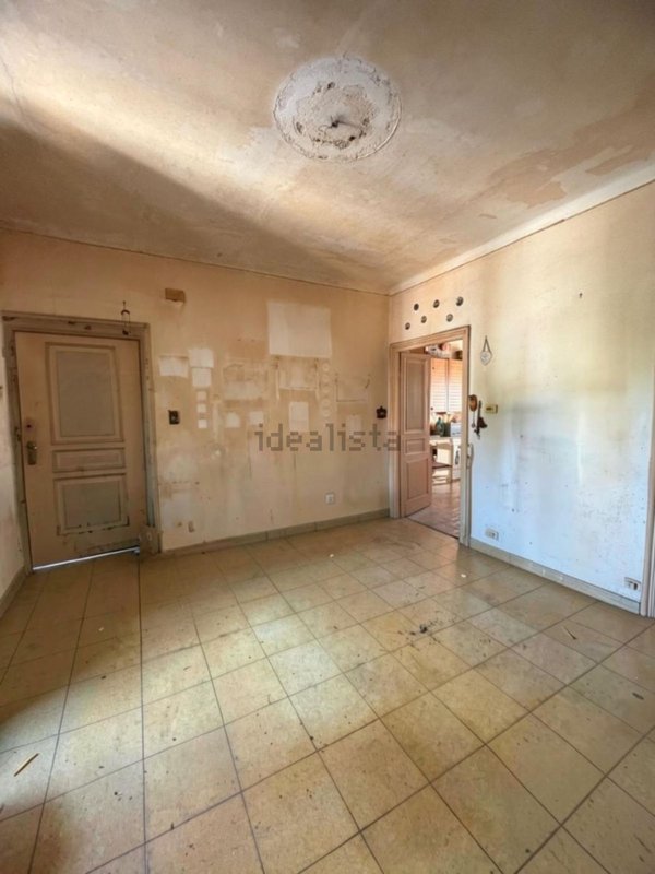 appartamento in vendita a Genova in zona Sestri Ponente
