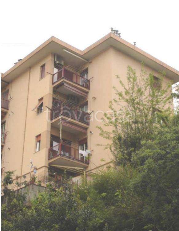 appartamento in vendita a Genova in zona Sestri Ponente