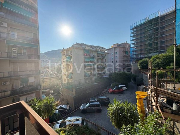 appartamento in vendita a Genova in zona Molassana