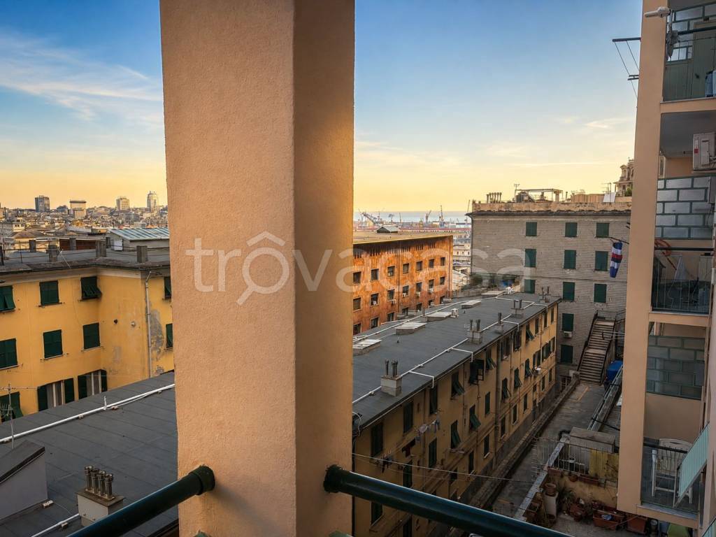 appartamento in vendita a Genova in zona Lagaccio / Granarolo