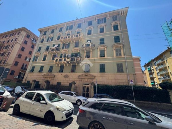 appartamento in vendita a Genova in zona Bolzaneto
