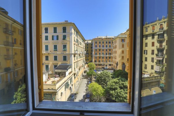 appartamento in vendita a Genova in zona Foce
