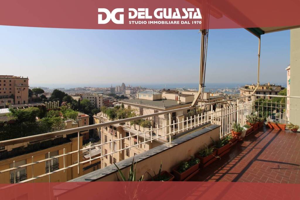 appartamento in vendita a Genova in zona Castelletto