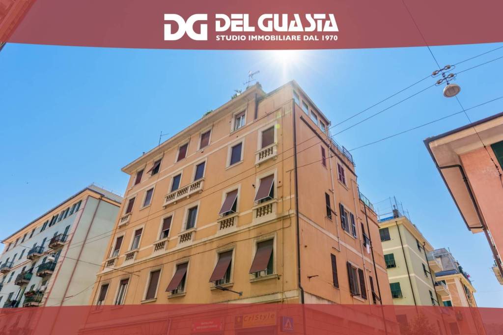 appartamento in vendita a Genova in zona Rivarolo