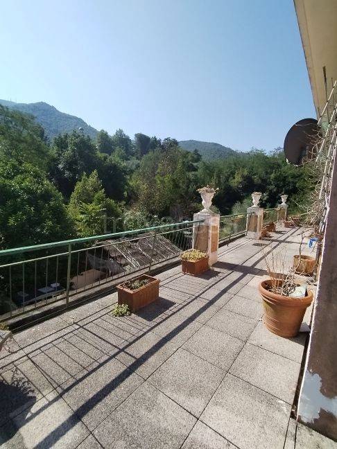 appartamento in vendita a Genova in zona San Desiderio