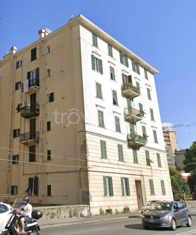appartamento in vendita a Genova in zona Staglieno