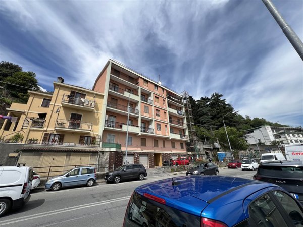 appartamento in vendita a Genova in zona Bolzaneto