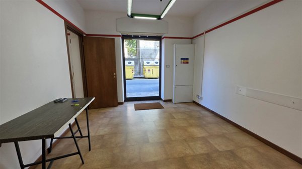 ufficio in vendita a Genova in zona Bolzaneto