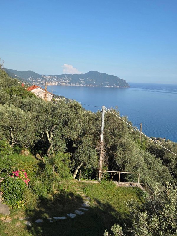 casa indipendente in vendita a Genova in zona Nervi