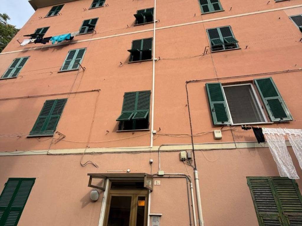 appartamento in vendita a Genova in zona Marassi