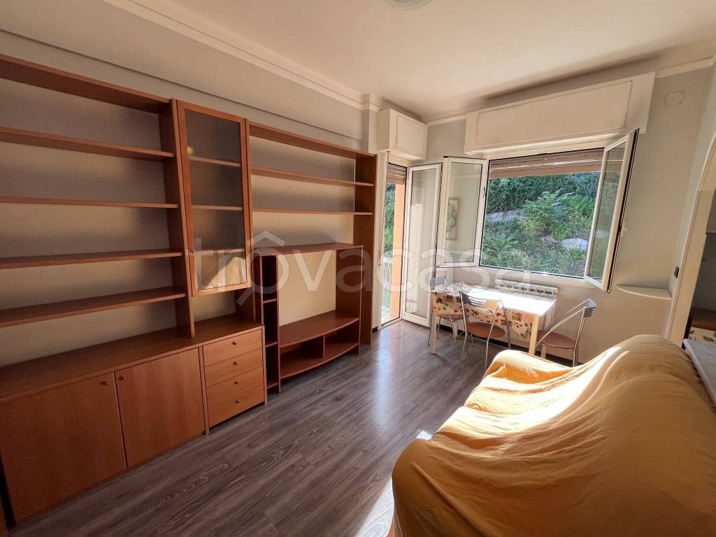 appartamento in vendita a Genova in zona Lagaccio / Granarolo