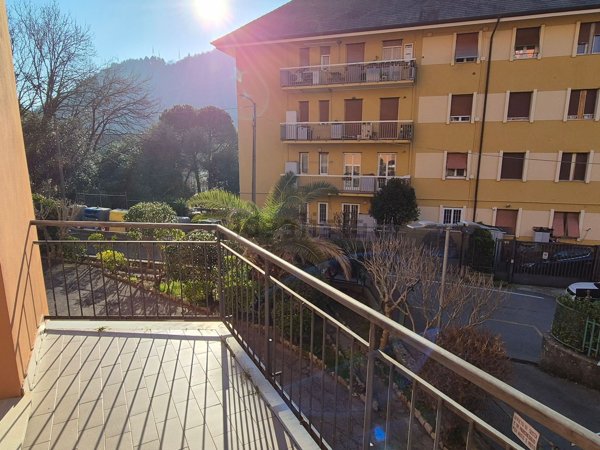 appartamento in vendita a Genova in zona Molassana