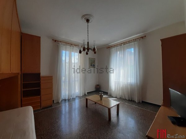 appartamento in vendita a Genova in zona Sestri Ponente