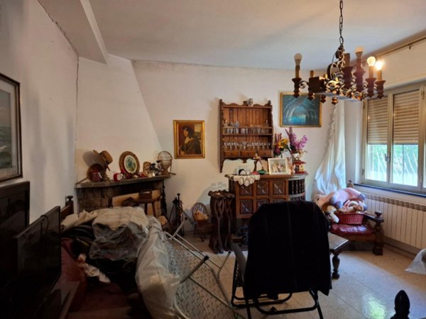 appartamento in vendita a Genova in zona Bavari