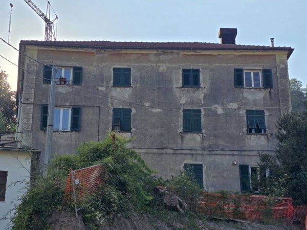casa indipendente in vendita a Genova in zona Trasta