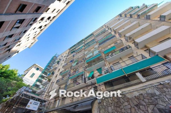 appartamento in vendita a Genova in zona Rivarolo