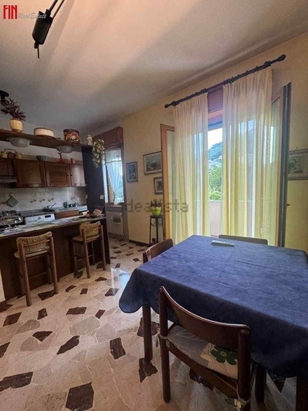appartamento in vendita a Genova in zona Struppa