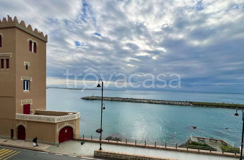 appartamento in vendita a Genova in zona Pegli