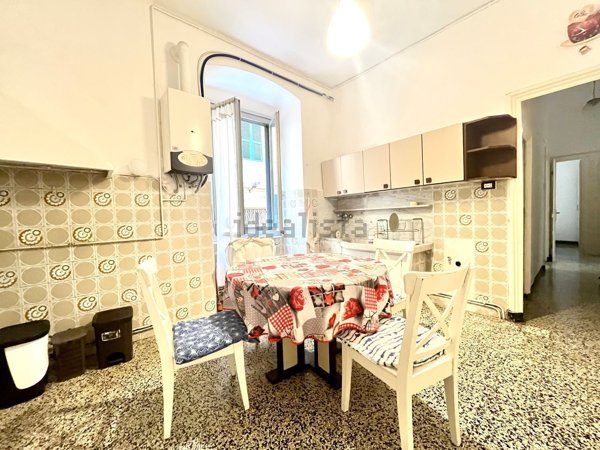 appartamento in vendita a Genova in zona Sestri Ponente