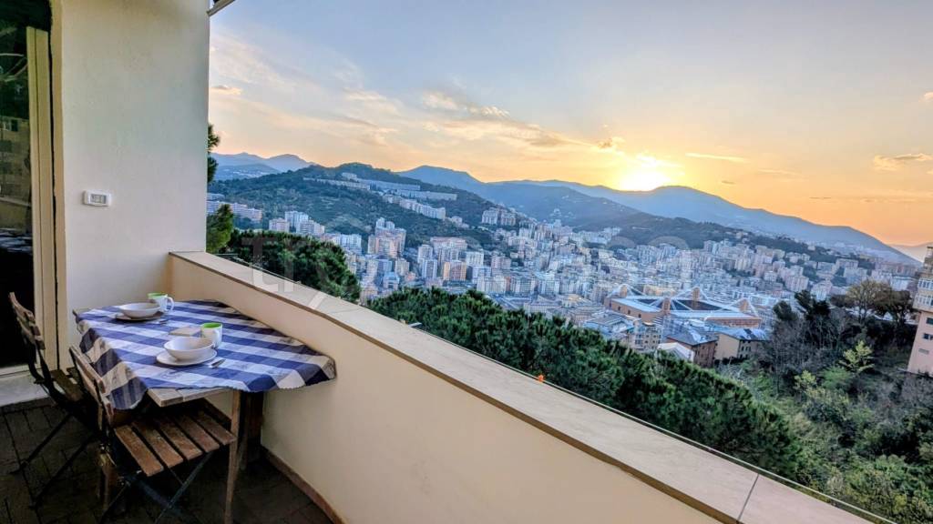 appartamento in vendita a Genova in zona Castelletto