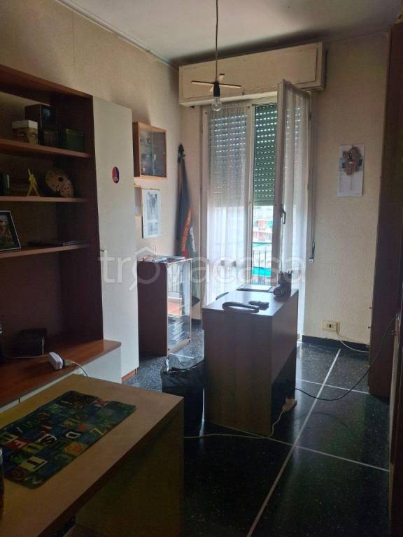 appartamento in vendita a Genova in zona Oregina