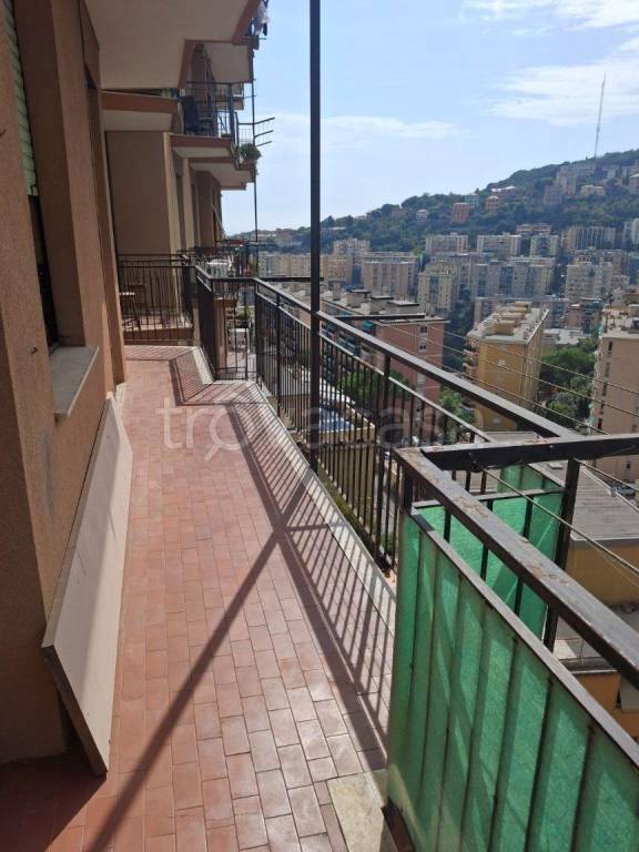 appartamento in vendita a Genova in zona Oregina