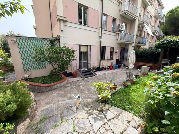 appartamento in vendita a Genova in zona Albaro
