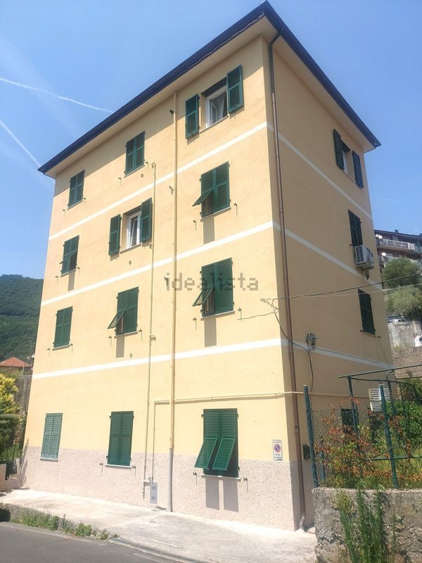 appartamento in vendita a Genova in zona Struppa