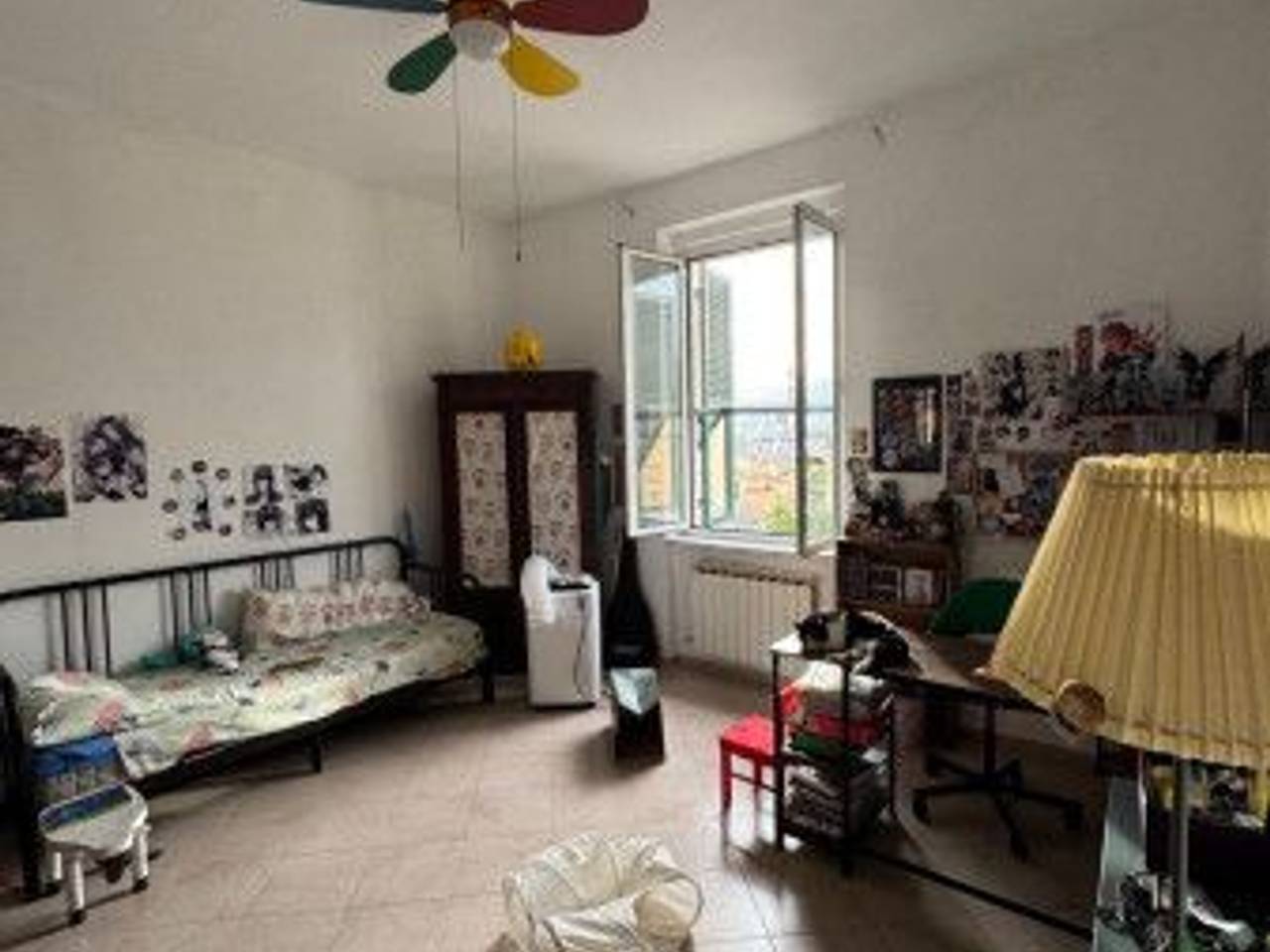 appartamento in vendita a Genova in zona Sestri Ponente