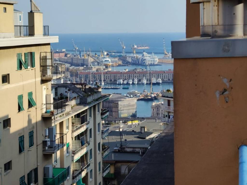 appartamento in vendita a Genova in zona San Teodoro