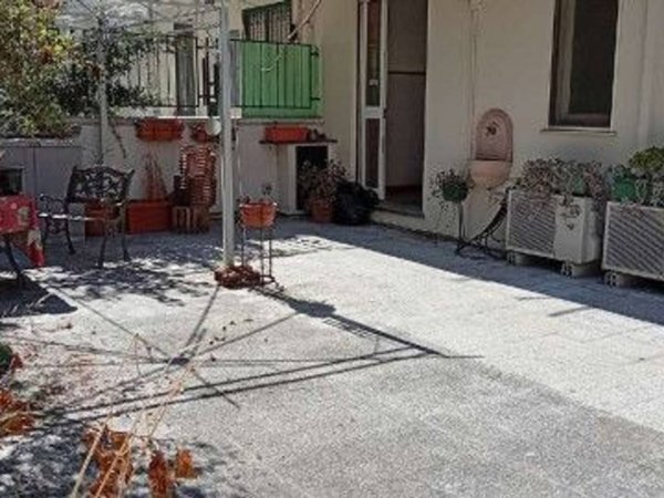 appartamento in vendita a Genova in zona Sturla