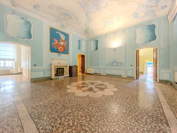 ufficio in vendita a Genova in zona Sestri Ponente