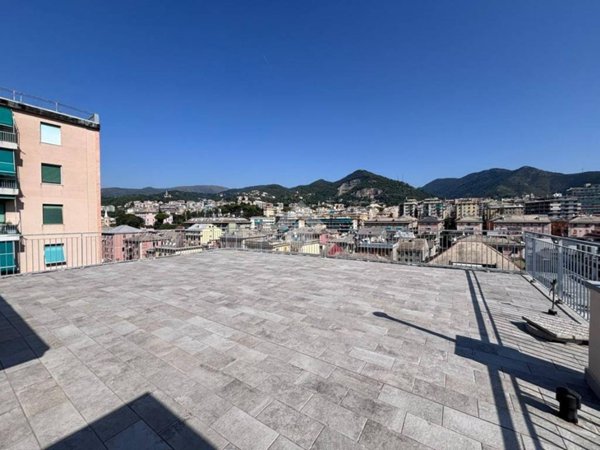 appartamento in vendita a Genova in zona Sestri Ponente