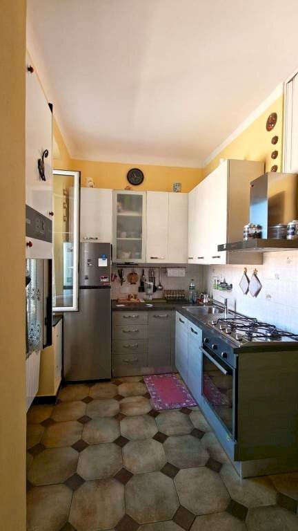 appartamento in vendita a Genova in zona Rivarolo