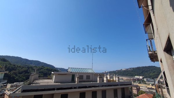 appartamento in vendita a Genova in zona Rivarolo