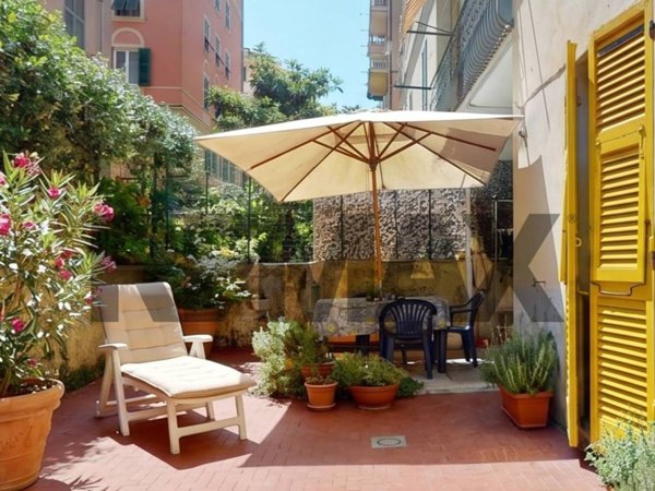 appartamento in vendita a Genova in zona Pegli