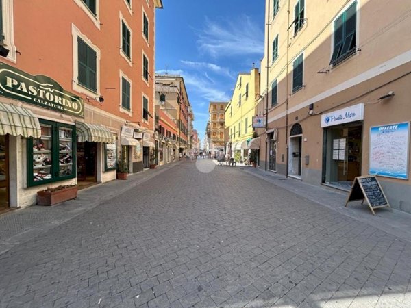 appartamento in vendita a Genova in zona Sestri Ponente