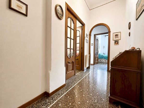 appartamento in vendita a Genova in zona Sampierdarena