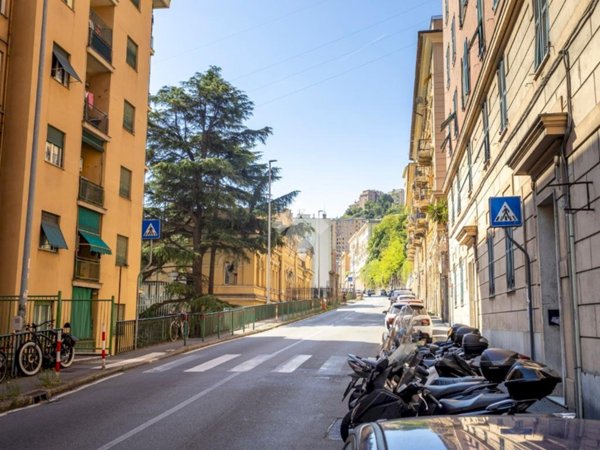 appartamento in vendita a Genova in zona Marassi