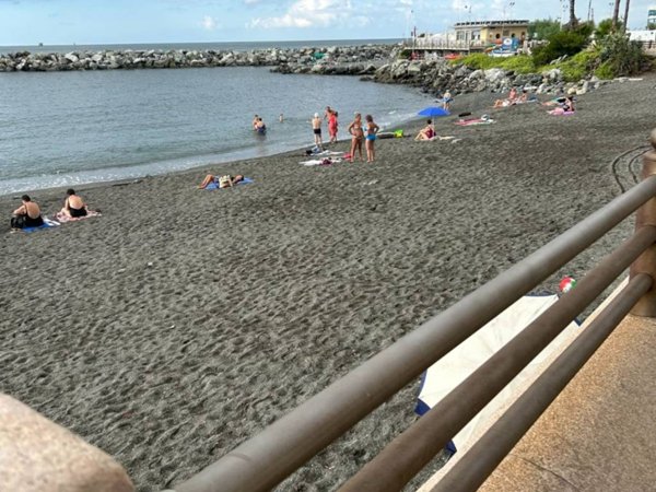 appartamento in vendita a Genova in zona Pegli