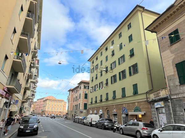 appartamento in vendita a Genova in zona Voltri